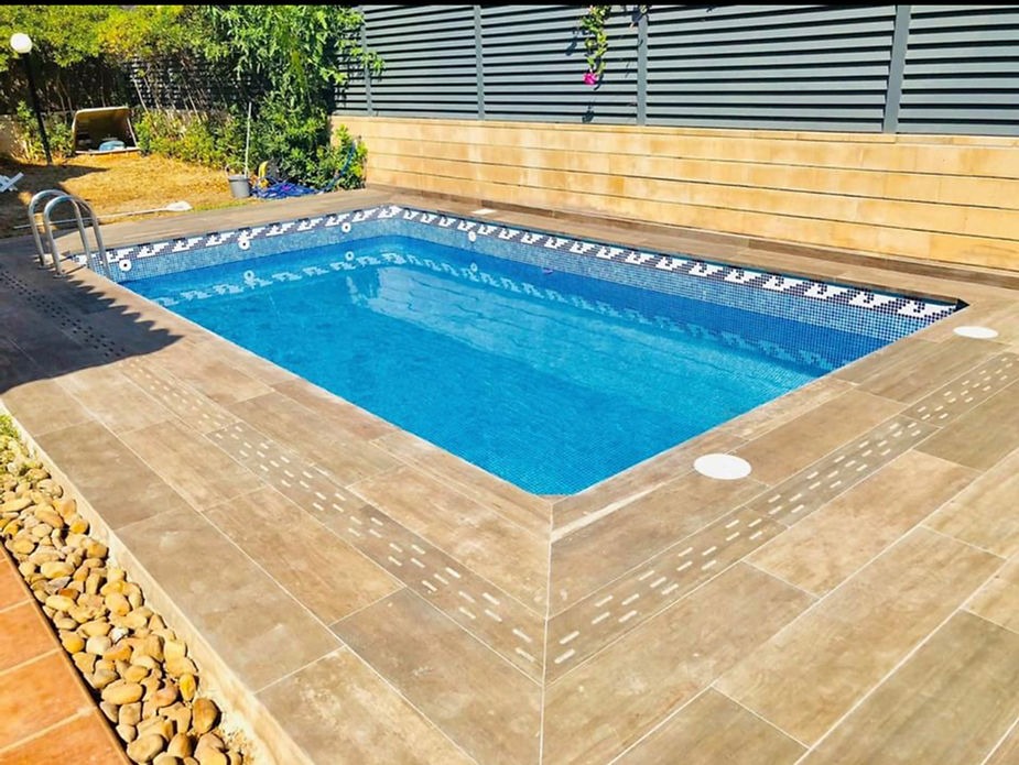 Proyecto -Terraza y Piscina en Vivienda Unifamiliar